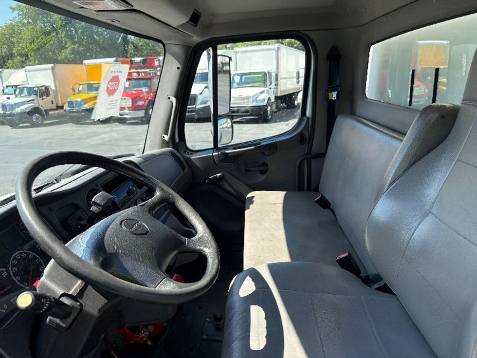 Medium Duty Box Truck-Light and Medium Duty Trucks-Freightliner-2018-M2-Harrisburg-PA-237,327\n\t\tmiles-$ 38,250 - Image 19