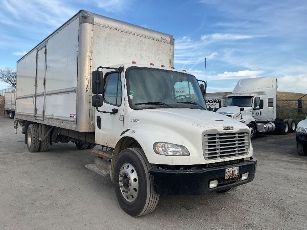 Medium Duty Box Truck-Light and Medium Duty Trucks-Freightliner-2018-M2-Harrisburg-PA-378,649\n\t\tmiles-$ 19,500 - Image 1