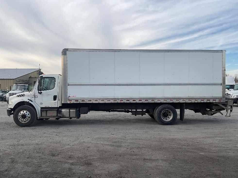 Medium Duty Box Truck-Light and Medium Duty Trucks-Freightliner-2018-M2-Harrisburg-PA-378,649\n\t\tmiles-$ 19,500 - Image 4