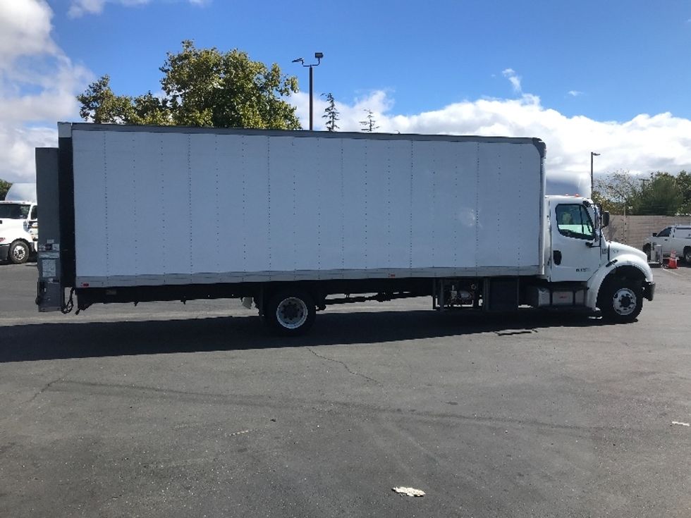 Medium Duty Box Truck-Light and Medium Duty Trucks-Freightliner-2018-M2-Hayward-CA-170,059\n\t\tmiles-$ 43,250 - Image 15
