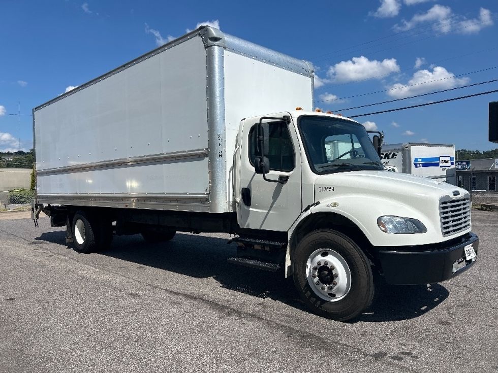 Medium Duty Box Truck-Light and Medium Duty Trucks-Freightliner-2018-M2-Homewood-AL-144,358\n\t\tmiles-$ 57,250 - Image 1
