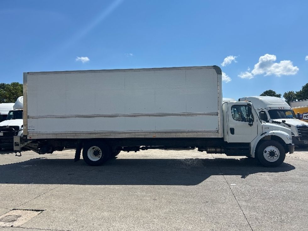 Medium Duty Box Truck-Light and Medium Duty Trucks-Freightliner-2018-M2-Homewood-AL-144,358\n\t\tmiles-$ 57,250 - Image 15