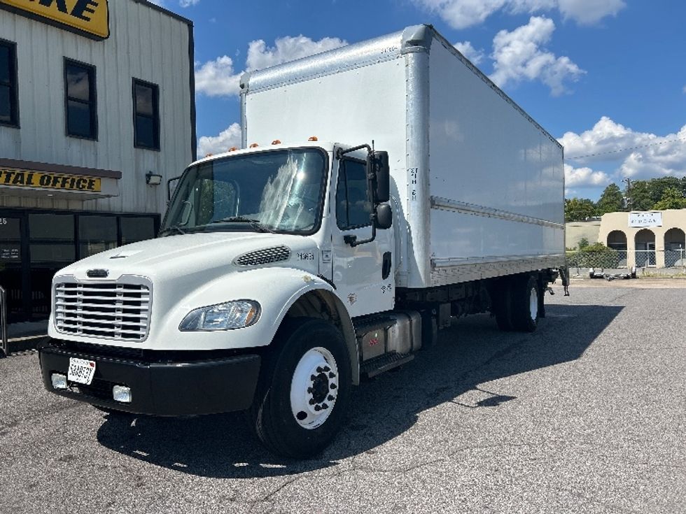 Medium Duty Box Truck-Light and Medium Duty Trucks-Freightliner-2018-M2-Homewood-AL-144,358\n\t\tmiles-$ 57,250 - Image 3