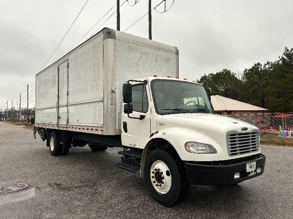 Medium Duty Box Truck-Light and Medium Duty Trucks-Freightliner-2018-M2-Homewood-AL-146,314\n\t\tmiles-$ 53,500 - Image 1