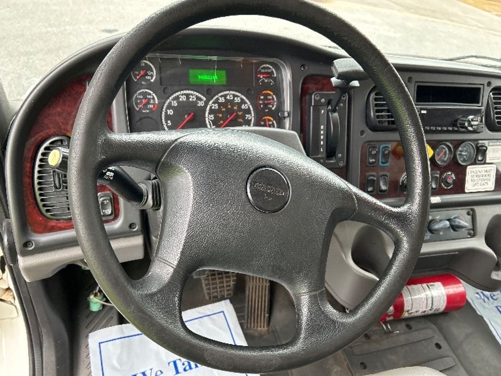 Medium Duty Box Truck-Light and Medium Duty Trucks-Freightliner-2018-M2-Homewood-AL-146,314\n\t\tmiles-$ 53,500 - Image 18