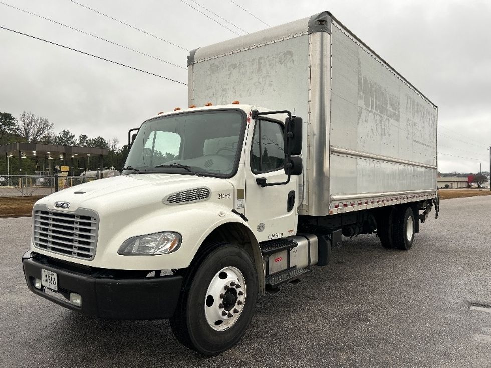 Medium Duty Box Truck-Light and Medium Duty Trucks-Freightliner-2018-M2-Homewood-AL-146,314\n\t\tmiles-$ 53,500 - Image 3