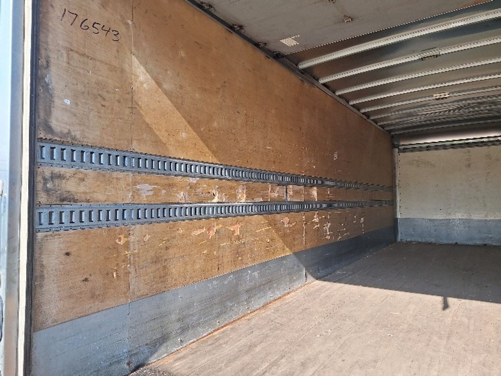 Medium Duty Box Truck-Light and Medium Duty Trucks-Freightliner-2018-M2-Hudson-NH-186,281\n\t\tmiles-$ 44,000 - Image 11