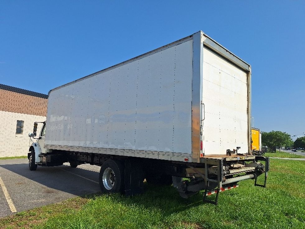 Medium Duty Box Truck-Light and Medium Duty Trucks-Freightliner-2018-M2-Hudson-NH-186,281\n\t\tmiles-$ 44,000 - Image 6