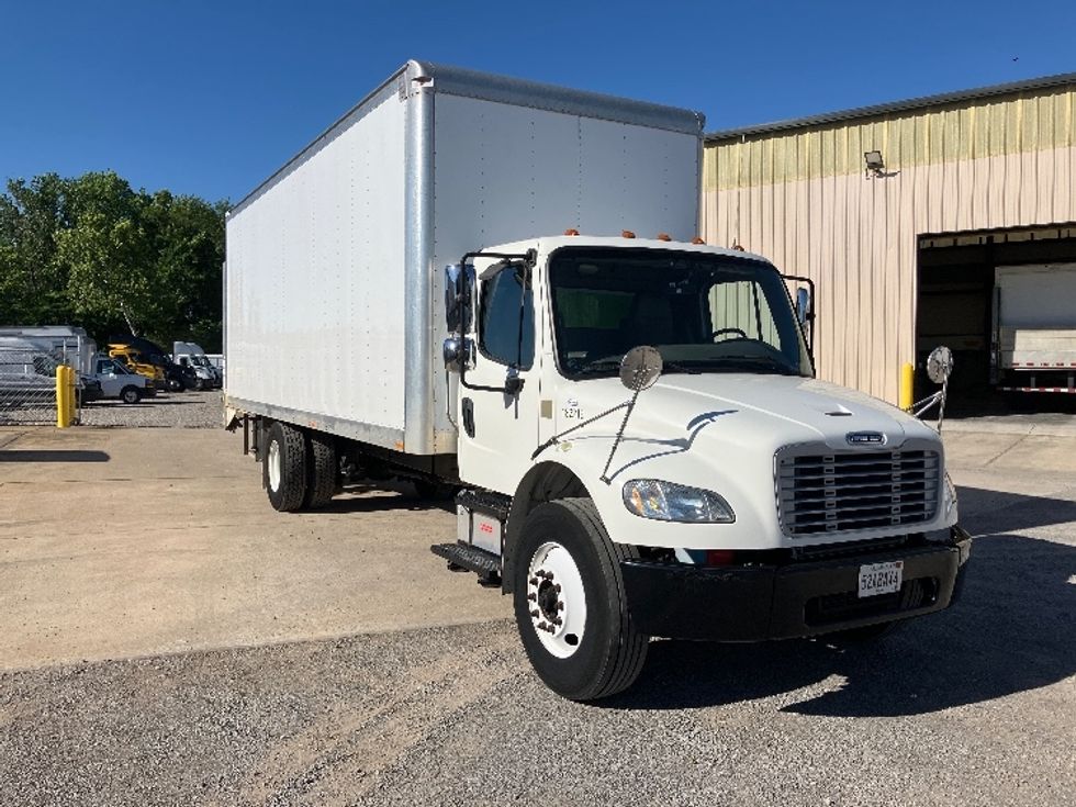 Medium Duty Box Truck-Light and Medium Duty Trucks-Freightliner-2018-M2-Hueytown-AL-106,020\n\t\tmiles-$ 54,750 - Image 1