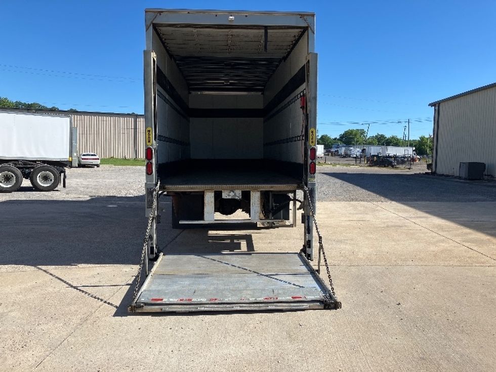 Medium Duty Box Truck-Light and Medium Duty Trucks-Freightliner-2018-M2-Hueytown-AL-106,020\n\t\tmiles-$ 54,750 - Image 10