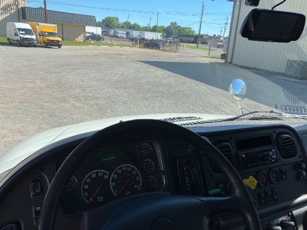 Medium Duty Box Truck-Light and Medium Duty Trucks-Freightliner-2018-M2-Hueytown-AL-106,020\n\t\tmiles-$ 54,750 - Image 17