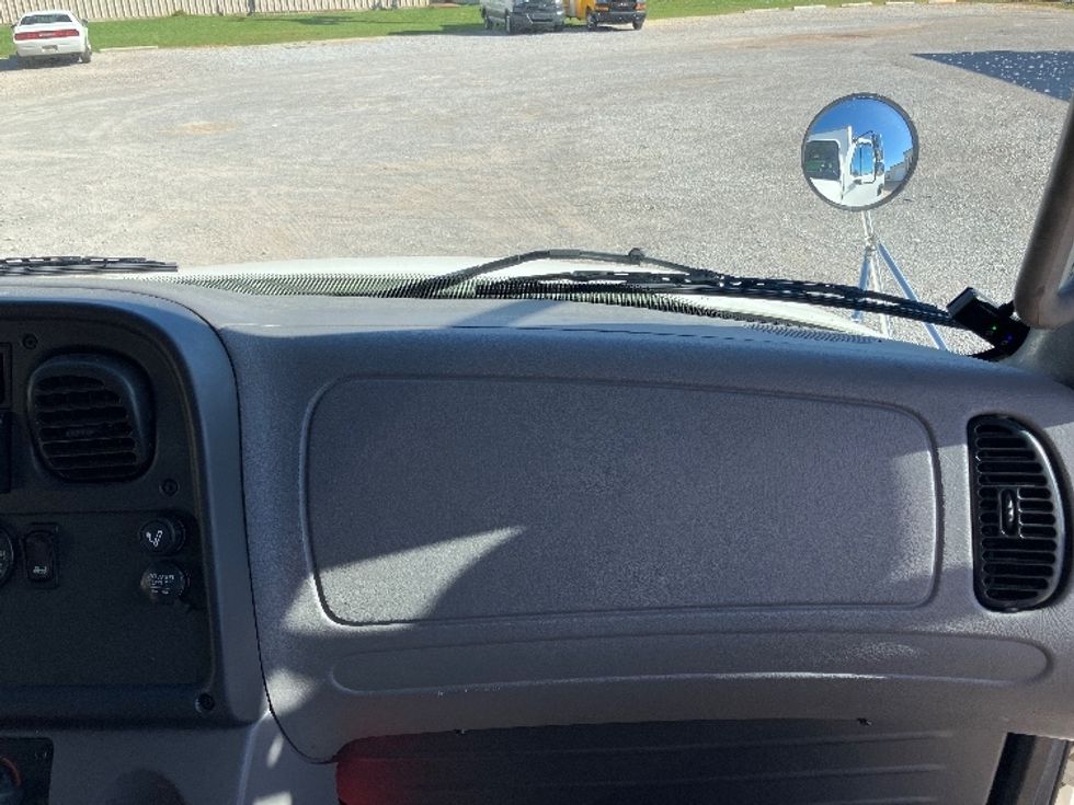 Medium Duty Box Truck-Light and Medium Duty Trucks-Freightliner-2018-M2-Hueytown-AL-106,020\n\t\tmiles-$ 54,750 - Image 20