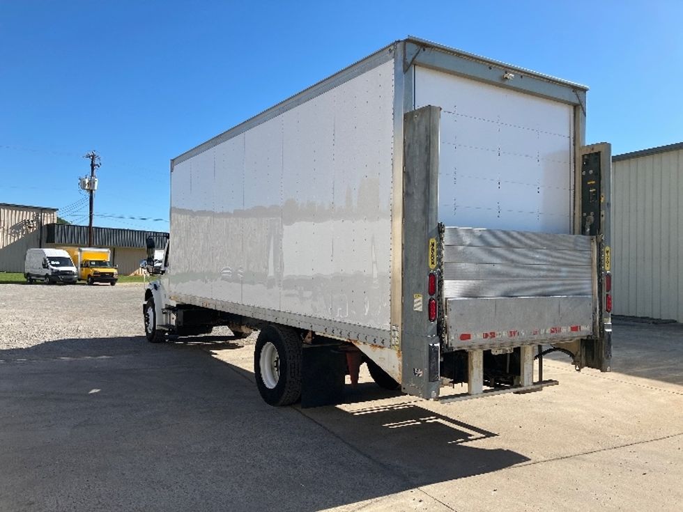 Medium Duty Box Truck-Light and Medium Duty Trucks-Freightliner-2018-M2-Hueytown-AL-106,020\n\t\tmiles-$ 54,750 - Image 6