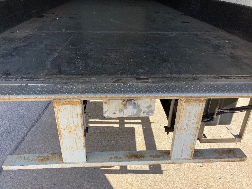 Medium Duty Box Truck-Light and Medium Duty Trucks-Freightliner-2018-M2-Hueytown-AL-106,020\n\t\tmiles-$ 54,750 - Image 8