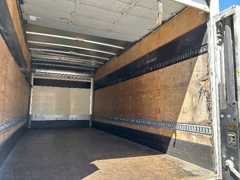 Medium Duty Box Truck-Light and Medium Duty Trucks-Freightliner-2018-M2-Hueytown-AL-134,502\n\t\tmiles-$ 43,250 - Image 12