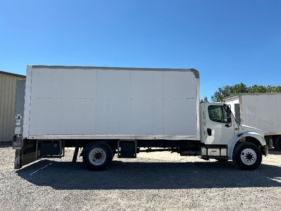 Medium Duty Box Truck-Light and Medium Duty Trucks-Freightliner-2018-M2-Hueytown-AL-134,502\n\t\tmiles-$ 43,250 - Image 15