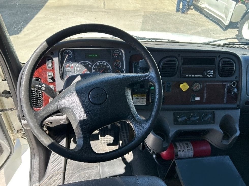 Medium Duty Box Truck-Light and Medium Duty Trucks-Freightliner-2018-M2-Hueytown-AL-134,502\n\t\tmiles-$ 43,250 - Image 19