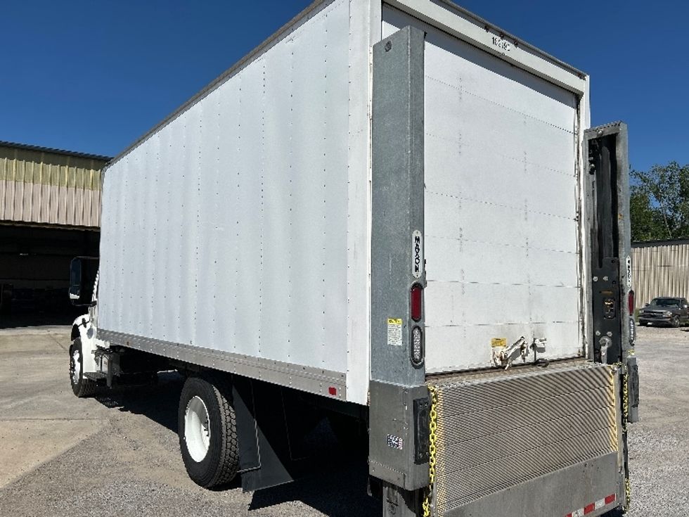 Medium Duty Box Truck-Light and Medium Duty Trucks-Freightliner-2018-M2-Hueytown-AL-134,502\n\t\tmiles-$ 43,250 - Image 6