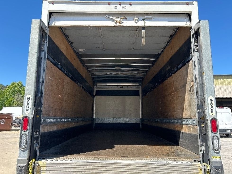 Medium Duty Box Truck-Light and Medium Duty Trucks-Freightliner-2018-M2-Hueytown-AL-134,502\n\t\tmiles-$ 43,250 - Image 8