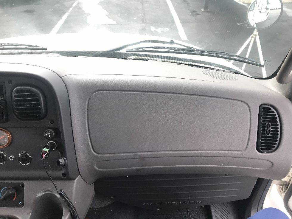 Medium Duty Box Truck-Light and Medium Duty Trucks-Freightliner-2018-M2-Indianapolis-IN-155,450\n\t\tmiles-$ 52,750 - Image 4