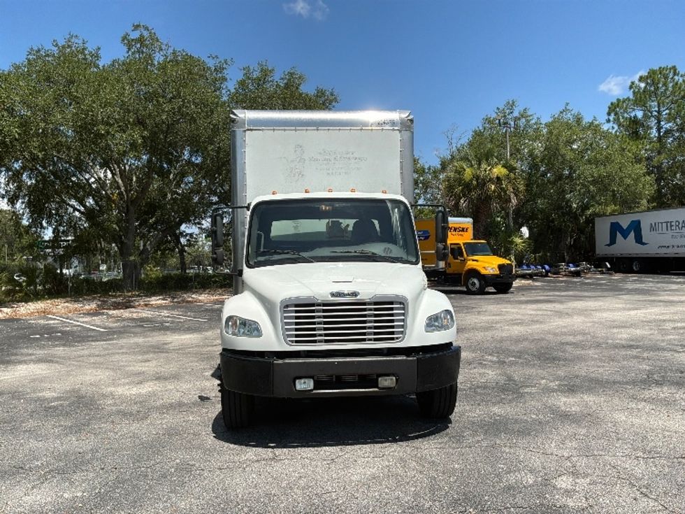 Medium Duty Box Truck-Light and Medium Duty Trucks-Freightliner-2018-M2-Jacksonville-FL-215,022\n\t\tmiles-$ 45,250 - Image 2