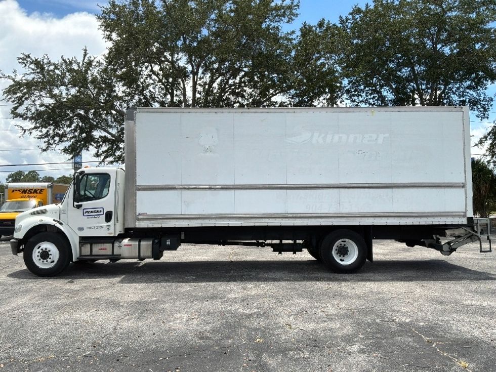 Medium Duty Box Truck-Light and Medium Duty Trucks-Freightliner-2018-M2-Jacksonville-FL-215,022\n\t\tmiles-$ 45,250 - Image 4