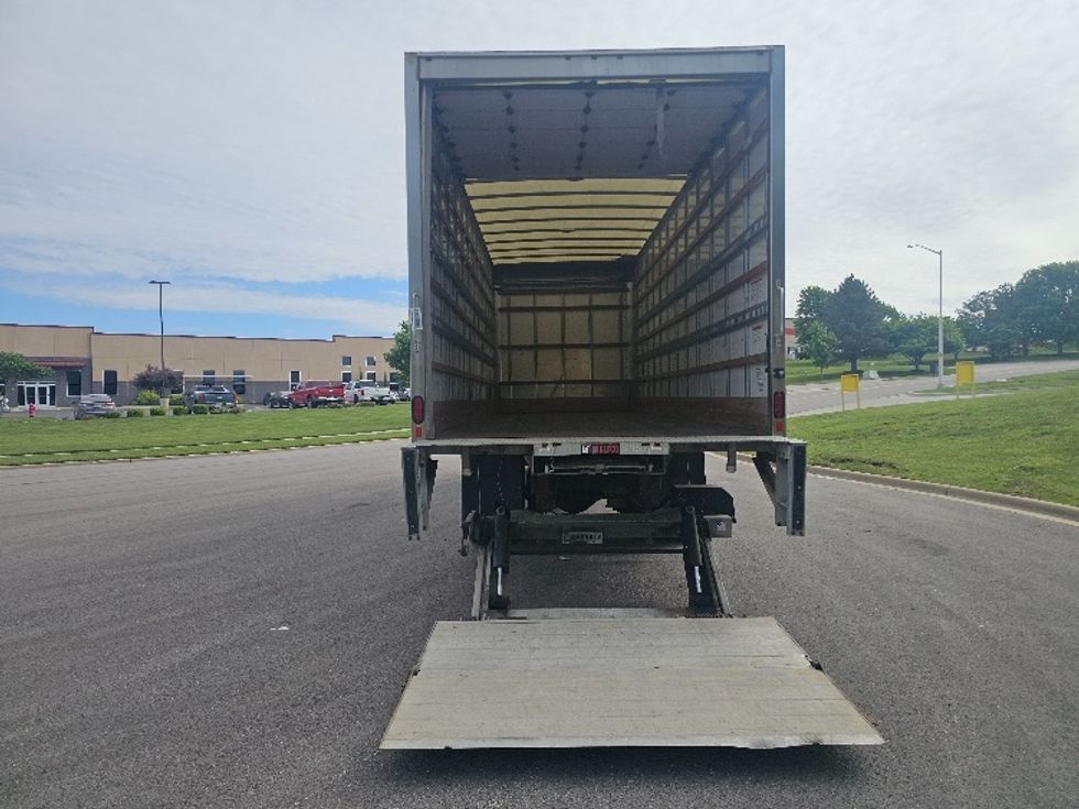 Medium Duty Box Truck-Light and Medium Duty Trucks-Freightliner-2018-M2-Kansas City-MO-156,135\n\t\tmiles-$ 46,500 - Image 9