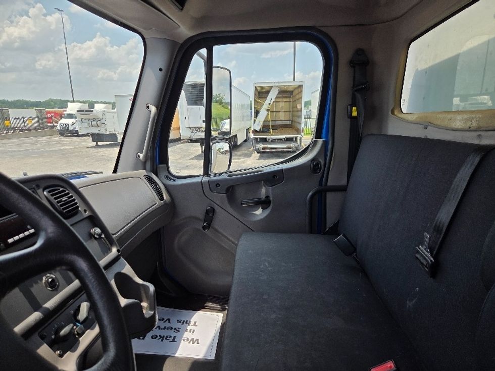 Medium Duty Box Truck-Light and Medium Duty Trucks-Freightliner-2018-M2-Kansas City-MO-196,754\n\t\tmiles-$ 51,500 - Image 19