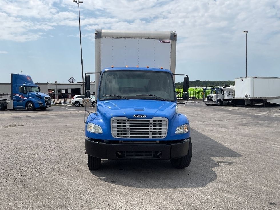 Medium Duty Box Truck-Light and Medium Duty Trucks-Freightliner-2018-M2-Kansas City-MO-196,754\n\t\tmiles-$ 51,500 - Image 2