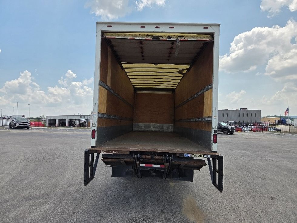 Medium Duty Box Truck-Light and Medium Duty Trucks-Freightliner-2018-M2-Kansas City-MO-196,754\n\t\tmiles-$ 51,500 - Image 8