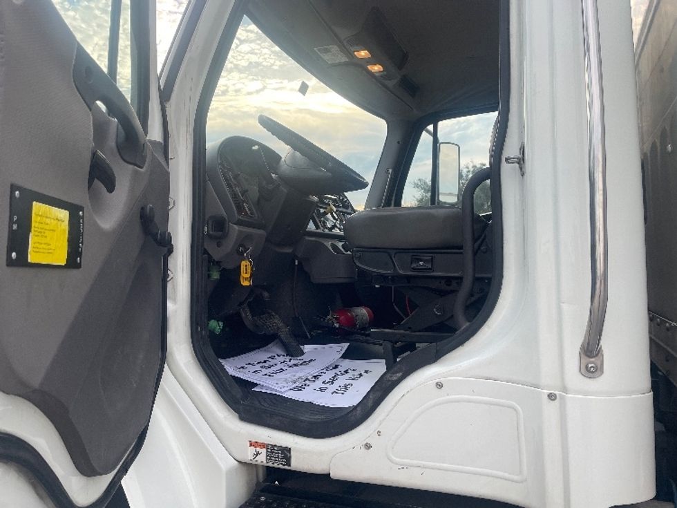 Medium Duty Box Truck-Light and Medium Duty Trucks-Freightliner-2018-M2-Katy-TX-188,936\n\t\tmiles-$ 44,500 - Image 16