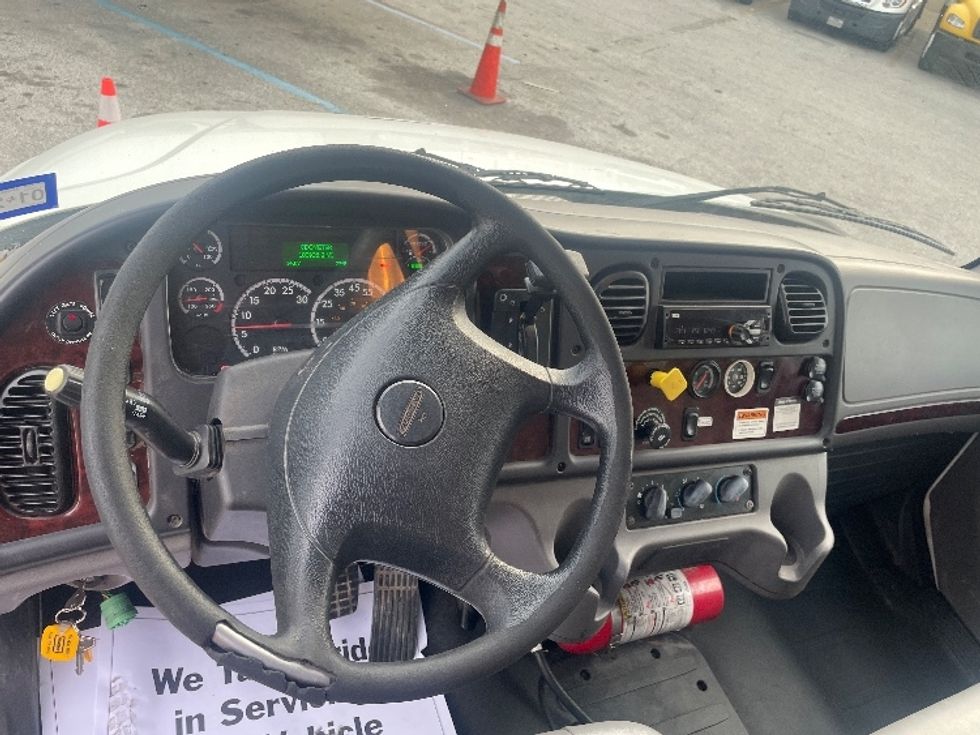 Medium Duty Box Truck-Light and Medium Duty Trucks-Freightliner-2018-M2-Katy-TX-188,936\n\t\tmiles-$ 44,500 - Image 17