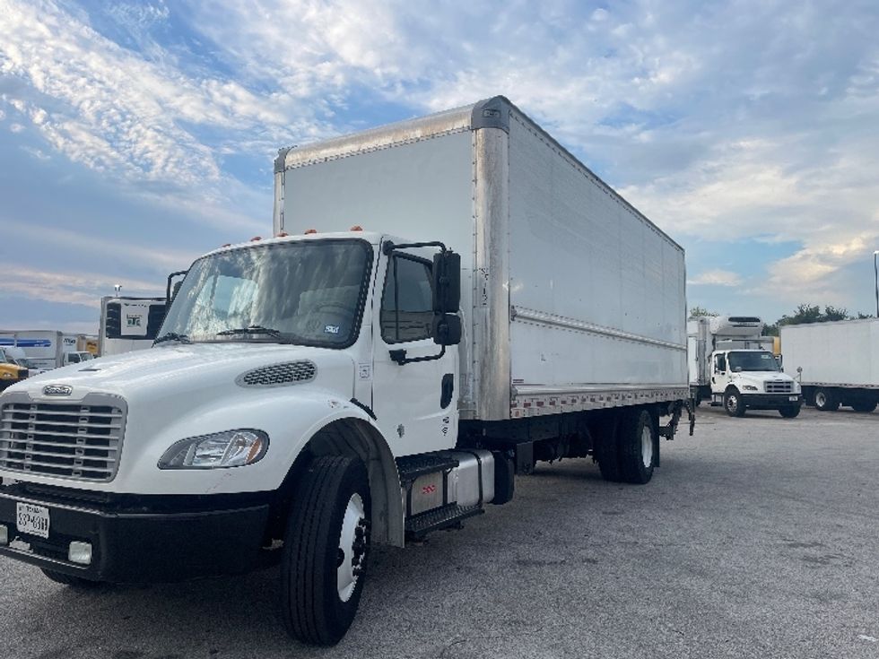Medium Duty Box Truck-Light and Medium Duty Trucks-Freightliner-2018-M2-Katy-TX-188,936\n\t\tmiles-$ 44,500 - Image 3