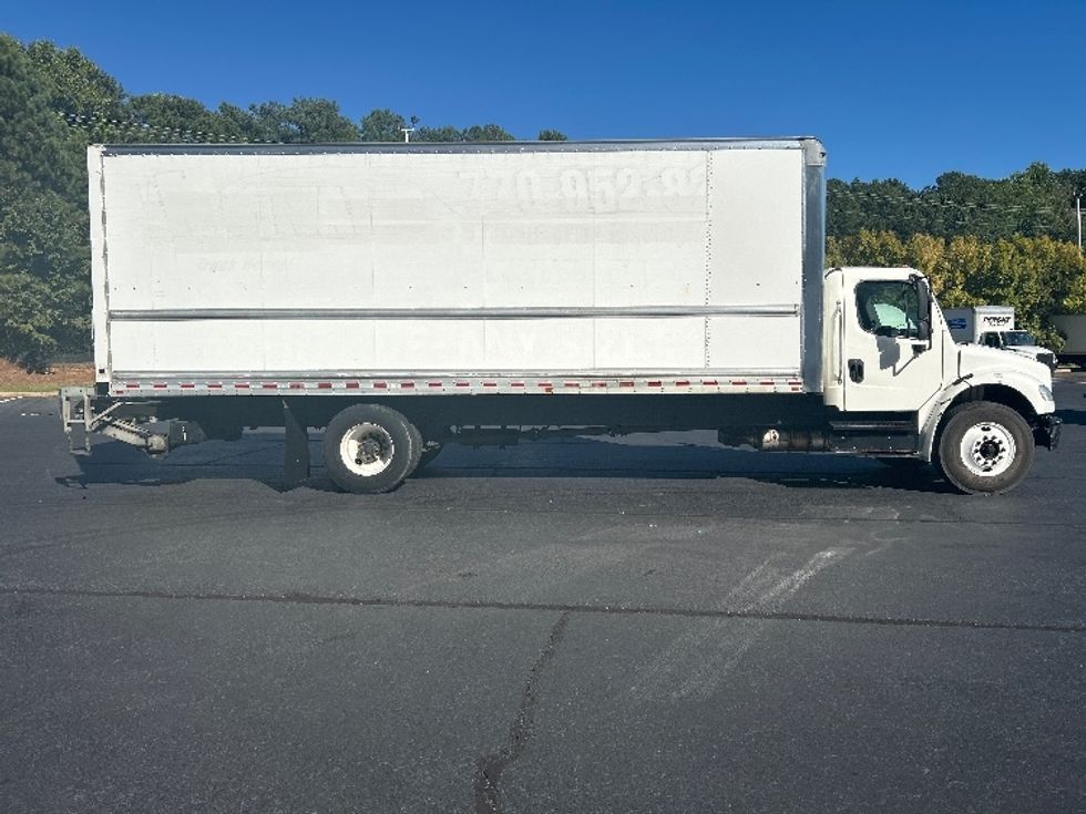 Medium Duty Box Truck-Light and Medium Duty Trucks-Freightliner-2018-M2-Kennesaw-GA-177,388\n\t\tmiles-$ 49,250 - Image 15