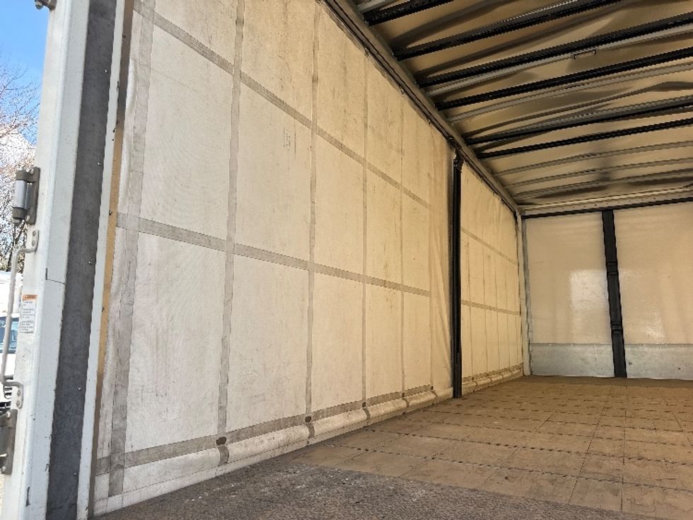 Medium Duty Box Truck-Light and Medium Duty Trucks-Freightliner-2018-M2-Knoxville-TN-48,140\n\t\tmiles-$ 66,500 - Image 11