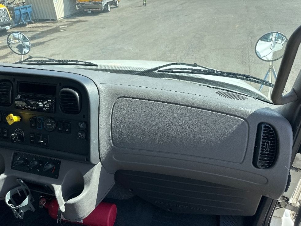 Medium Duty Box Truck-Light and Medium Duty Trucks-Freightliner-2018-M2-Knoxville-TN-48,140\n\t\tmiles-$ 66,500 - Image 21