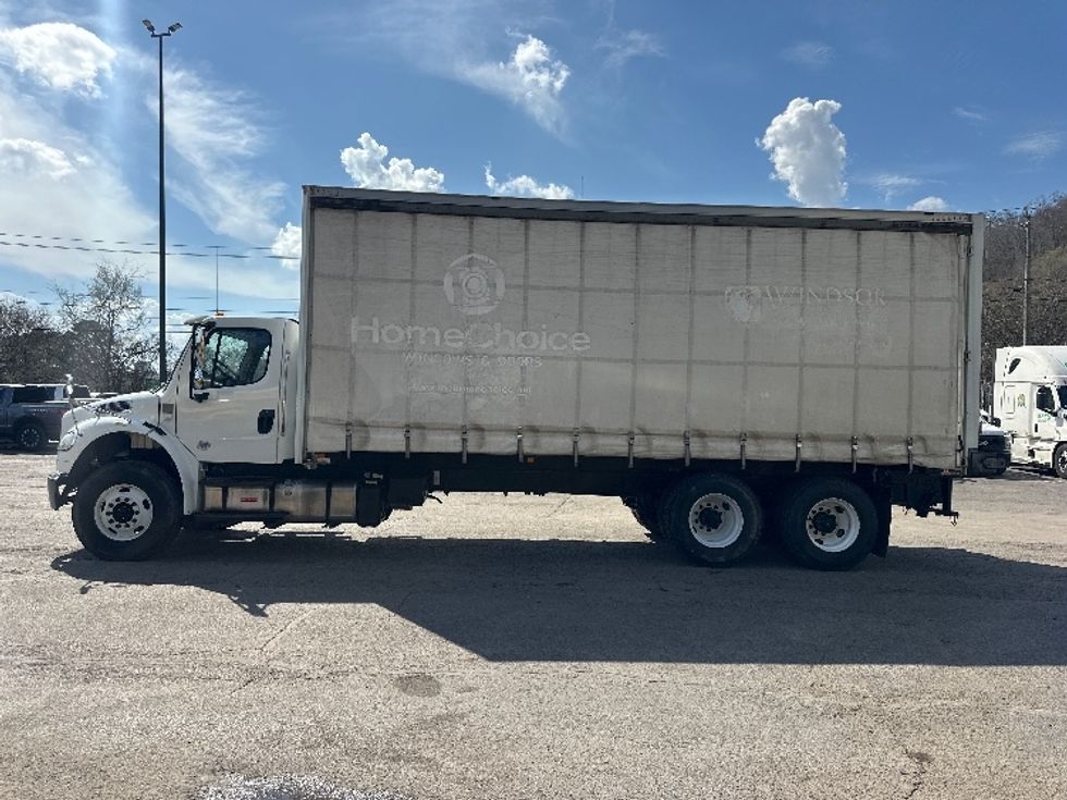 Medium Duty Box Truck-Light and Medium Duty Trucks-Freightliner-2018-M2-Knoxville-TN-48,140\n\t\tmiles-$ 66,500 - Image 4