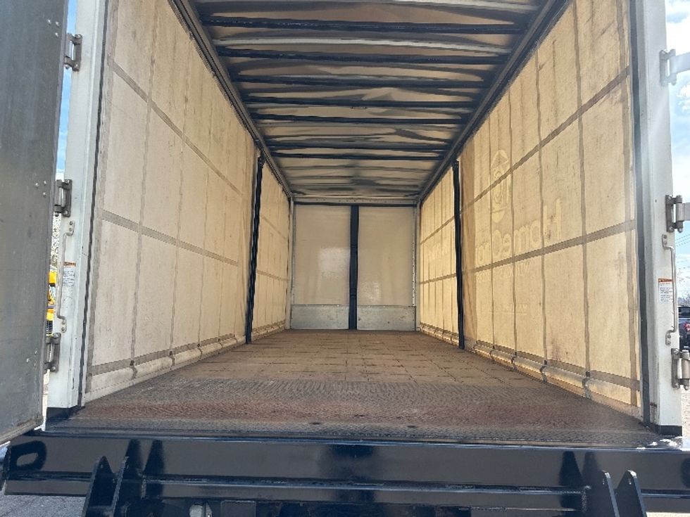 Medium Duty Box Truck-Light and Medium Duty Trucks-Freightliner-2018-M2-Knoxville-TN-48,140\n\t\tmiles-$ 66,500 - Image 8