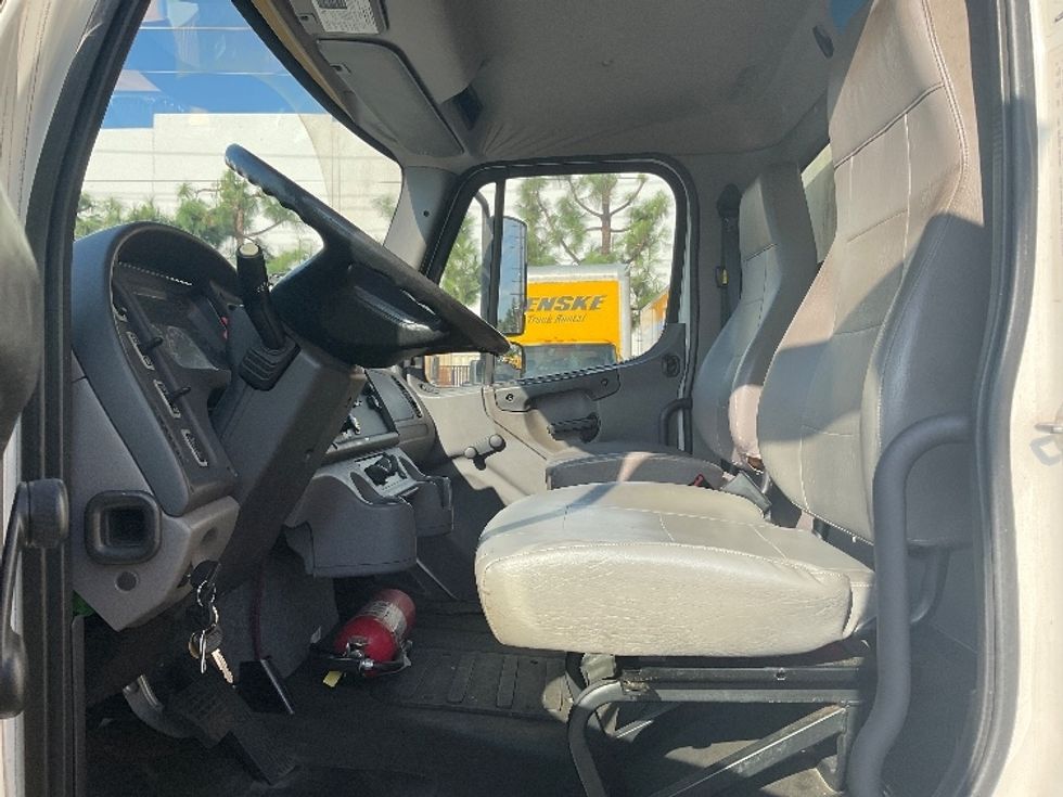 Medium Duty Box Truck-Light and Medium Duty Trucks-Freightliner-2018-M2-La Mirada-CA-136,796\n\t\tmiles-$ 46,750 - Image 12