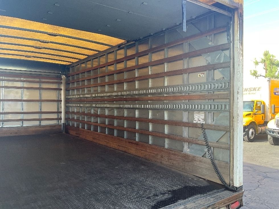 Medium Duty Box Truck-Light and Medium Duty Trucks-Freightliner-2018-M2-La Mirada-CA-136,796\n\t\tmiles-$ 46,750 - Image 14