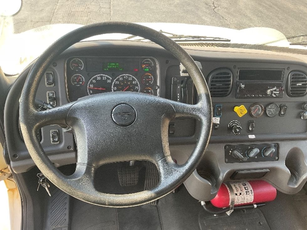 Medium Duty Box Truck-Light and Medium Duty Trucks-Freightliner-2018-M2-La Mirada-CA-136,796\n\t\tmiles-$ 46,750 - Image 18