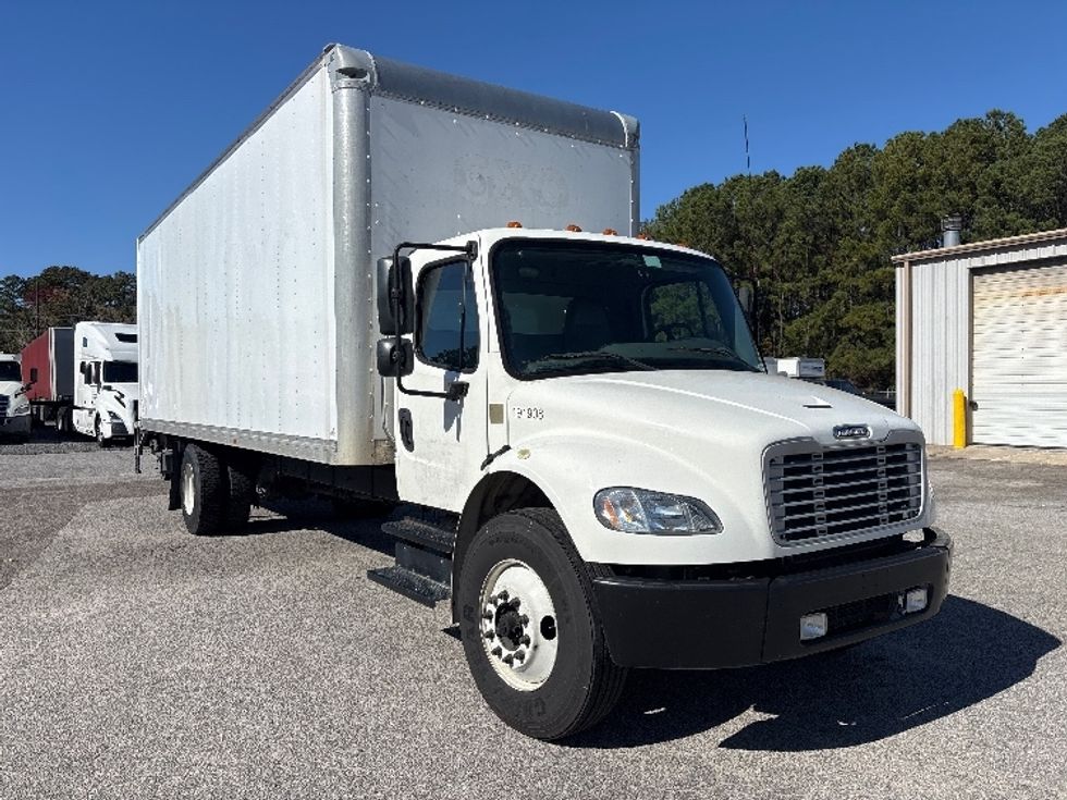 Medium Duty Box Truck-Light and Medium Duty Trucks-Freightliner-2018-M2-Ladson-SC-179,702\n\t\tmiles-$ 46,000 - Image 1