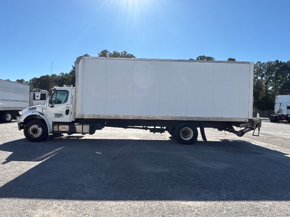 Medium Duty Box Truck-Light and Medium Duty Trucks-Freightliner-2018-M2-Ladson-SC-179,702\n\t\tmiles-$ 46,000 - Image 4