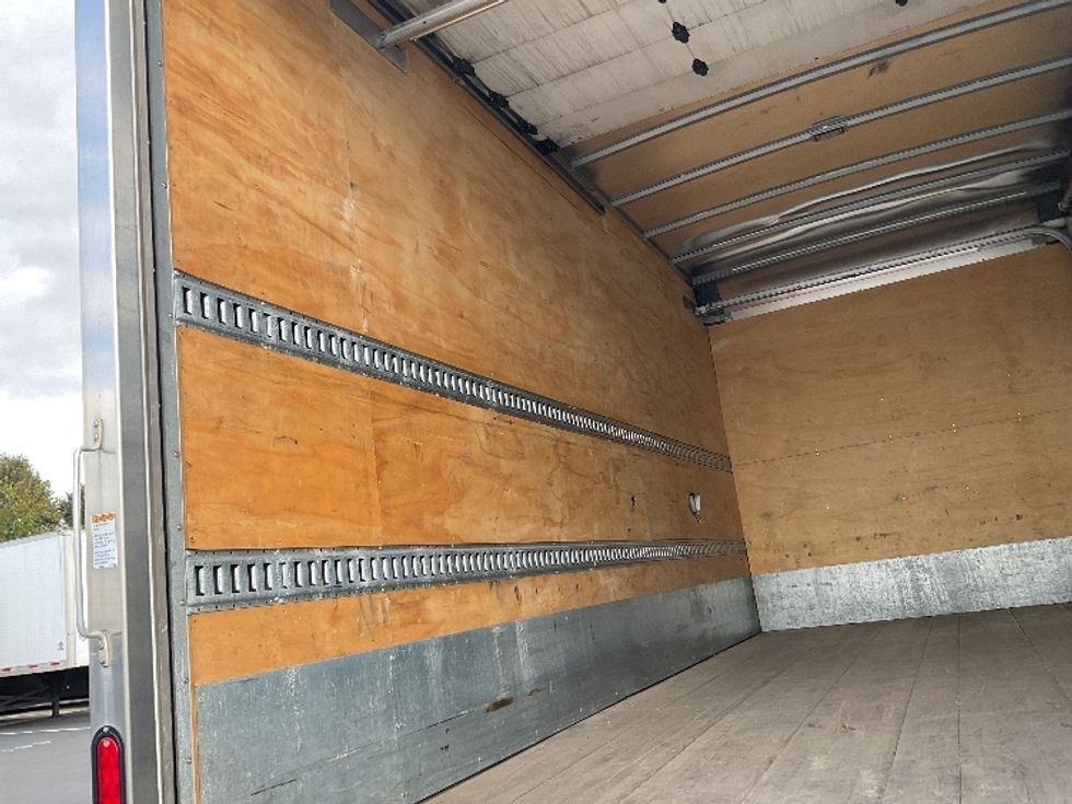 Medium Duty Box Truck-Light and Medium Duty Trucks-Freightliner-2018-M2-Lancaster-PA-178,785\n\t\tmiles-$ 41,750 - Image 11