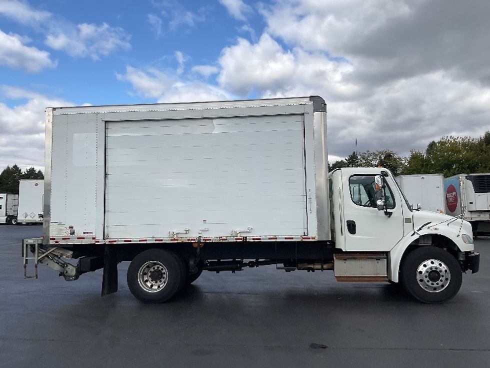 Medium Duty Box Truck-Light and Medium Duty Trucks-Freightliner-2018-M2-Lancaster-PA-178,785\n\t\tmiles-$ 41,750 - Image 15