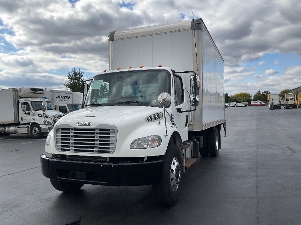 Medium Duty Box Truck-Light and Medium Duty Trucks-Freightliner-2018-M2-Lancaster-PA-178,785\n\t\tmiles-$ 41,750 - Image 3