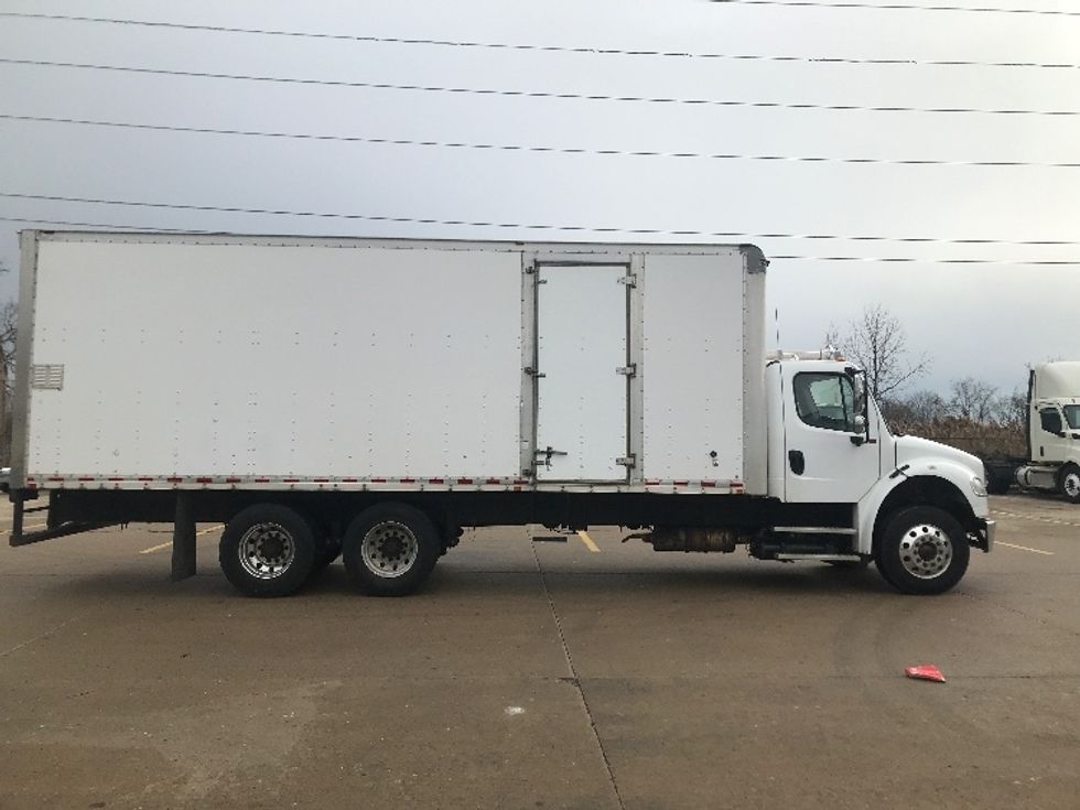 Medium Duty Box Truck-Light and Medium Duty Trucks-Freightliner-2018-M2-Lansing-MI-162,139\n\t\tmiles-$ 57,000 - Image 14