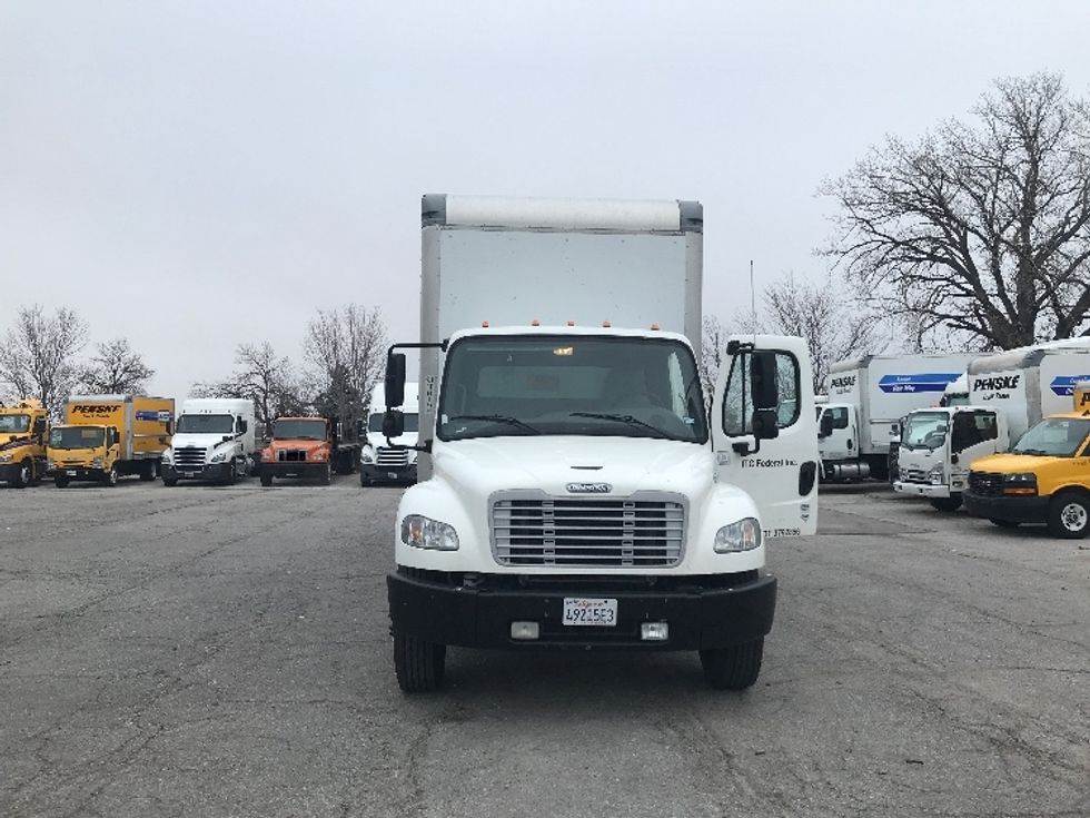 Medium Duty Box Truck-Light and Medium Duty Trucks-Freightliner-2018-M2-Lincoln-NE-107,948\n\t\tmiles-$ 53,250 - Image 2