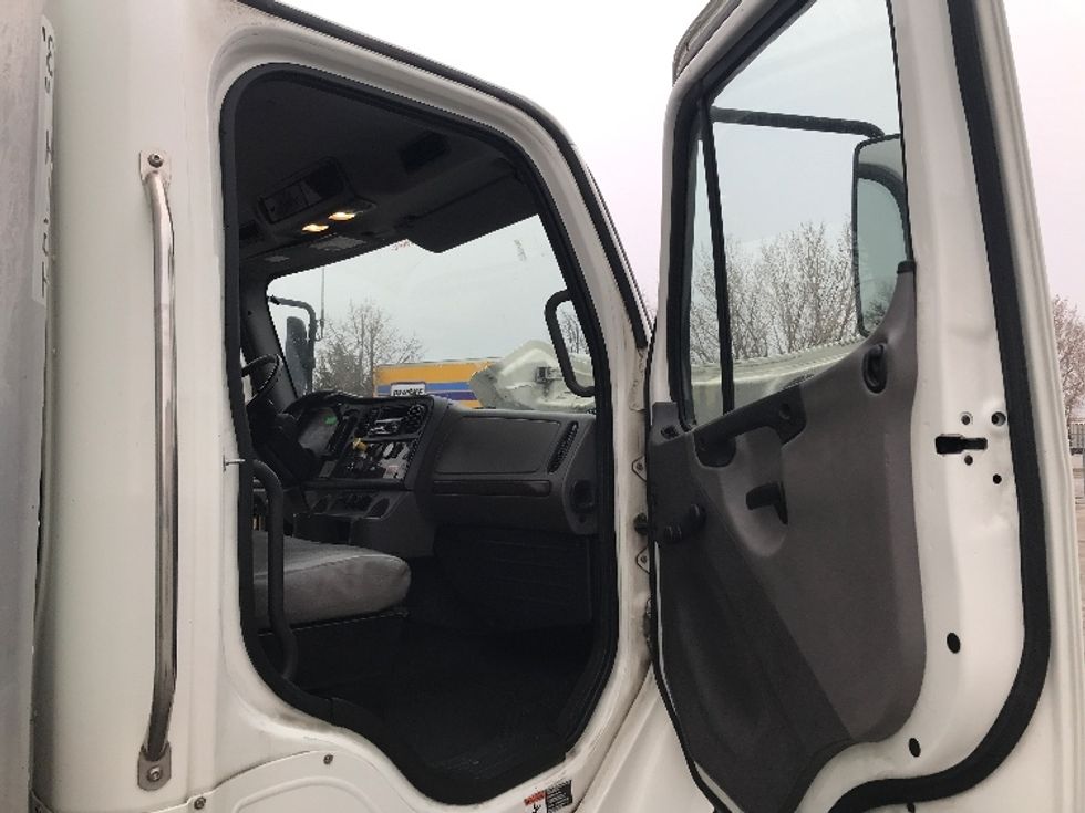 Medium Duty Box Truck-Light and Medium Duty Trucks-Freightliner-2018-M2-Lincoln-NE-107,948\n\t\tmiles-$ 53,250 - Image 20