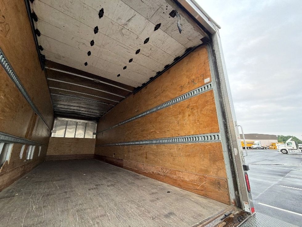 Medium Duty Box Truck-Light and Medium Duty Trucks-Freightliner-2018-M2-Linden-NJ-80,718\n\t\tmiles-$ 62,000 - Image 11